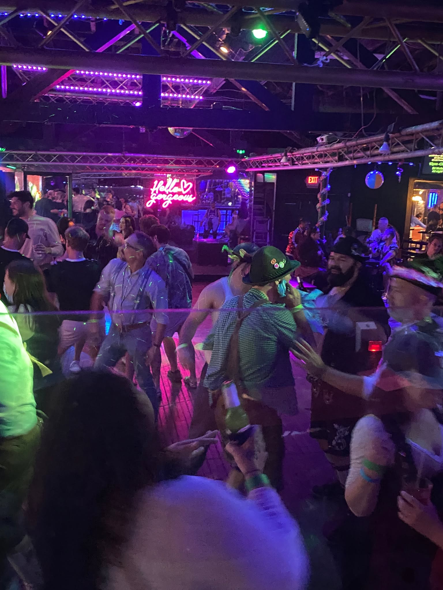 InCahoots Nightclub